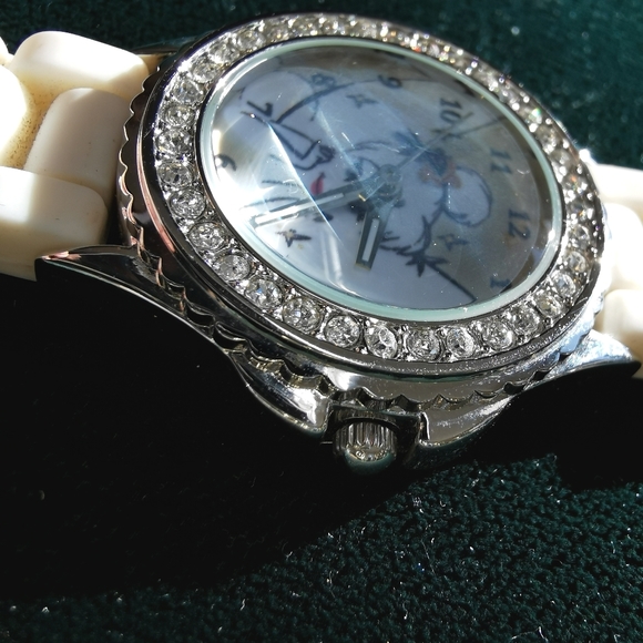 Disney Watch - Picture 3 of 6